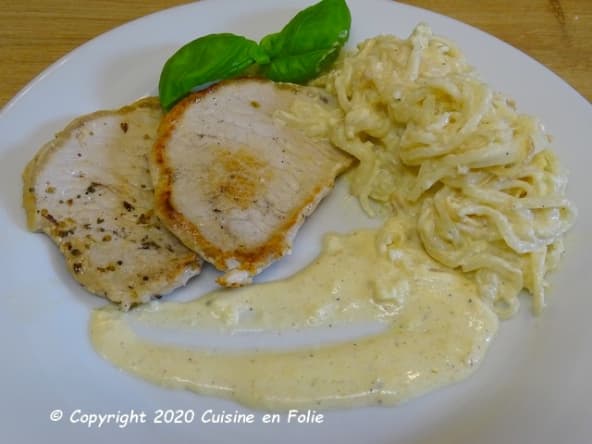 Veau ou porc sauce au camembert, spaghetti de céleri