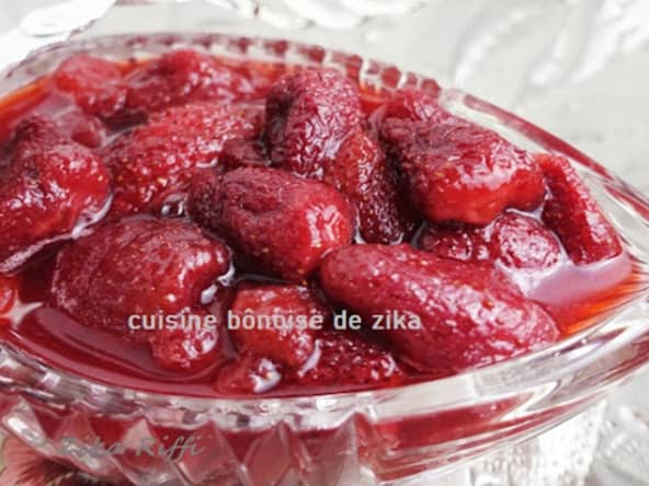 Confiture de fraises entières