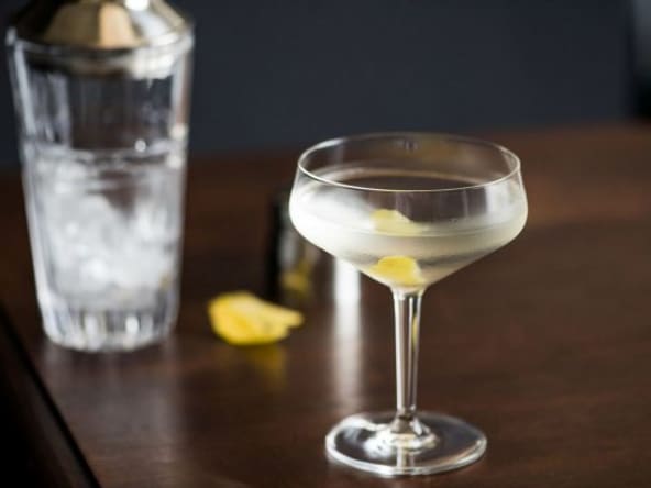 Vesper cocktail