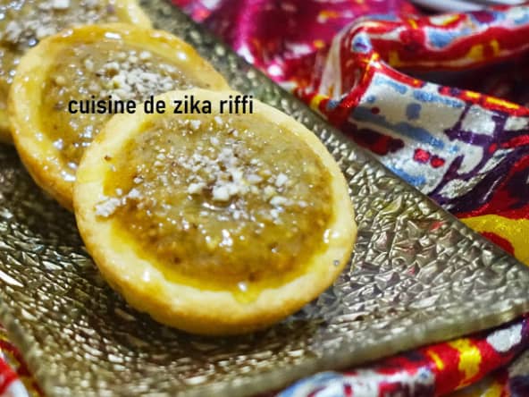 Tartelettes aux noix et au miel d'acacia