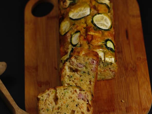 Cake au chèvre tomate et courgette