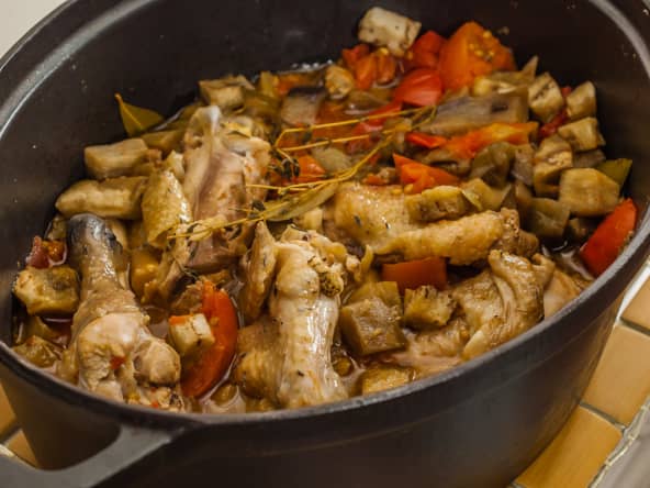 Kedjenou de poulet 