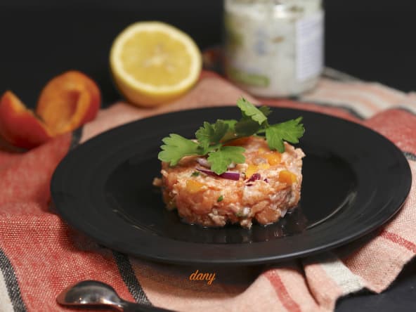 Tartare de saumon aux abricots