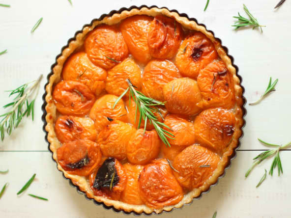 Tarte aux abricots miel et romarin