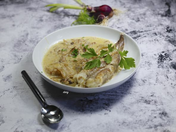 Lotte aux oignons rouges et crème de fenouil