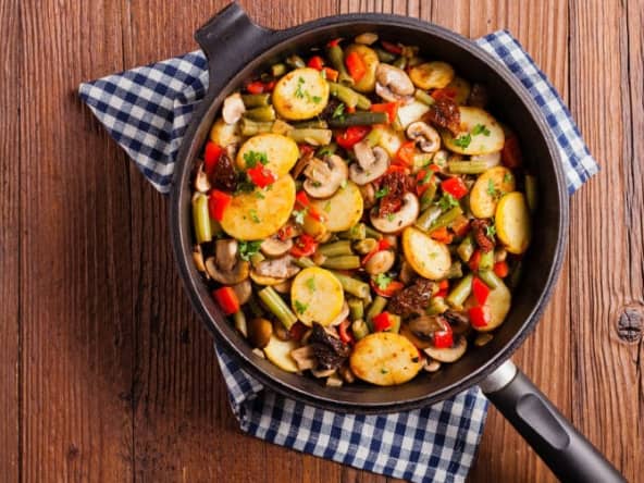 Poêlée de pomme de terre et légumes d'été