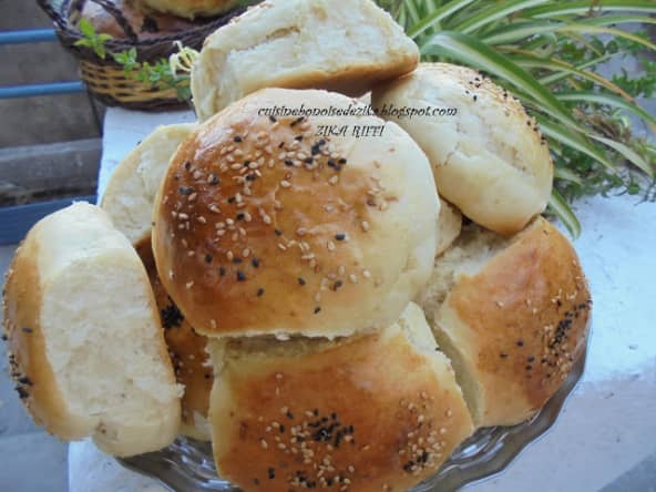 Petits pains ronds briochés à l'anis