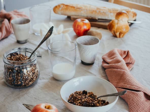 Granola au chocolat et noisettes