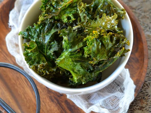 Chips de chou kale au four