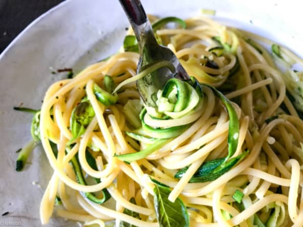 Pâtes longues et courgettes
