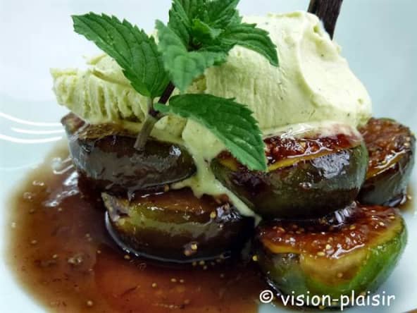 Les figues rôties au cognac et glace vanille