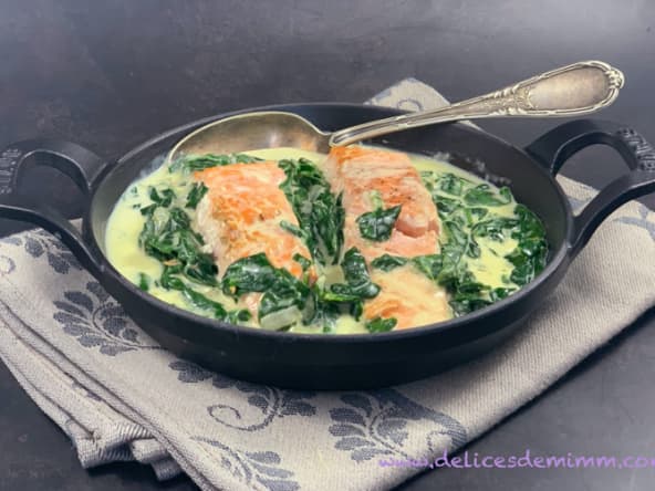 Pavé de saumon et sauce crème aux épinards