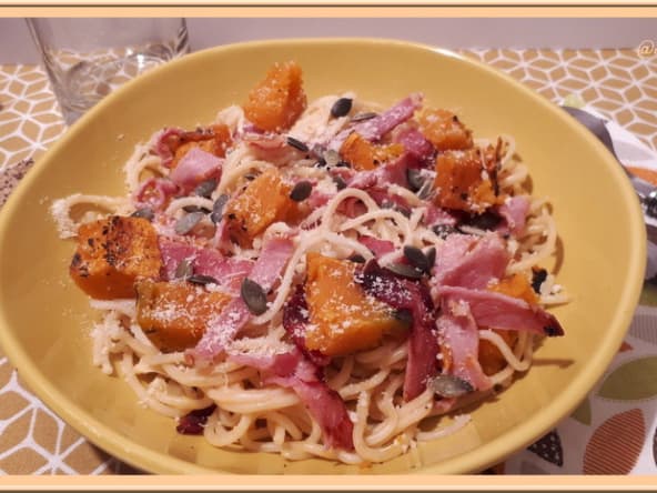 Spaghetti à la courge Shiatsu rôtie et bacon