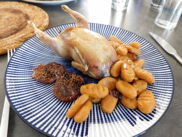 Cailles farcies aux figues et gnocchis de butternut à la châtaigne