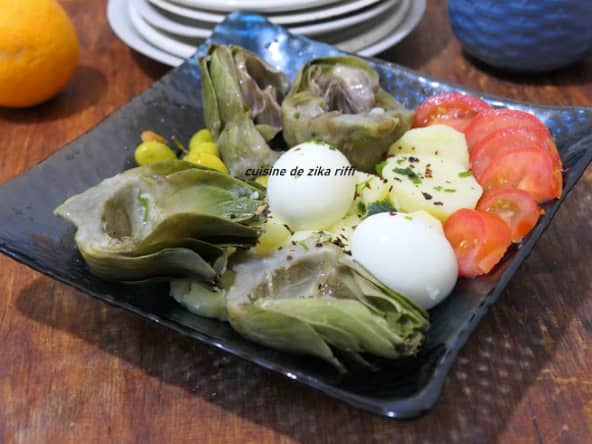 ENTRÉE D'ARTICHAUTS- POMMES DE TERRE ET OEUFS DURS- SAUCE VINAIGRETTE A L'AIL