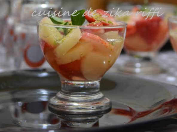 Verrines de fruits orange fraise et jusde citron