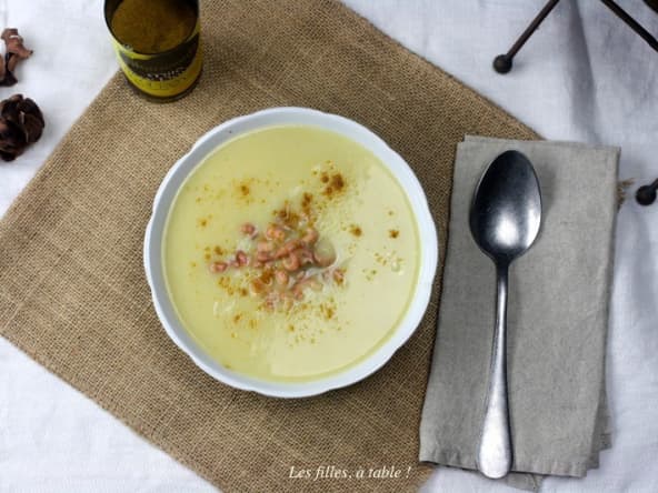 Velouté de céleri rave aux crevettes grises