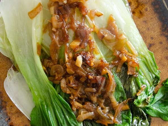 Pak choy à l'ail et au gingembre
