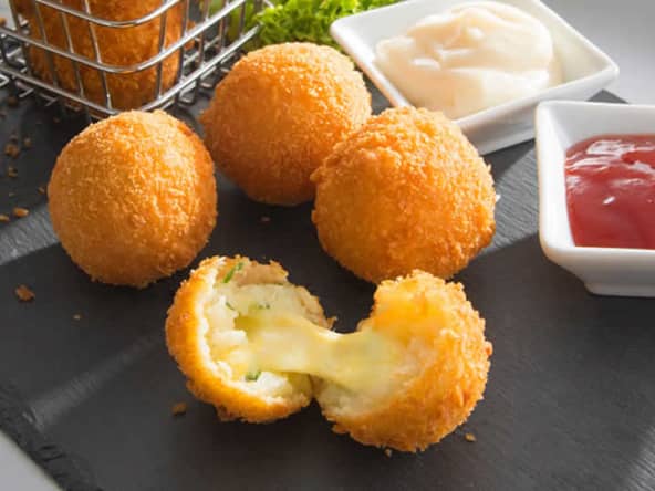 Boulettes de pommes de terre au fromage