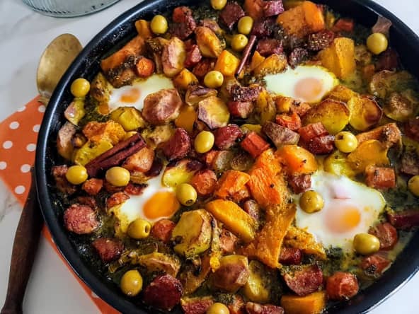 Légumes cuits façon tajine à la saucisse de morteau et aux épices