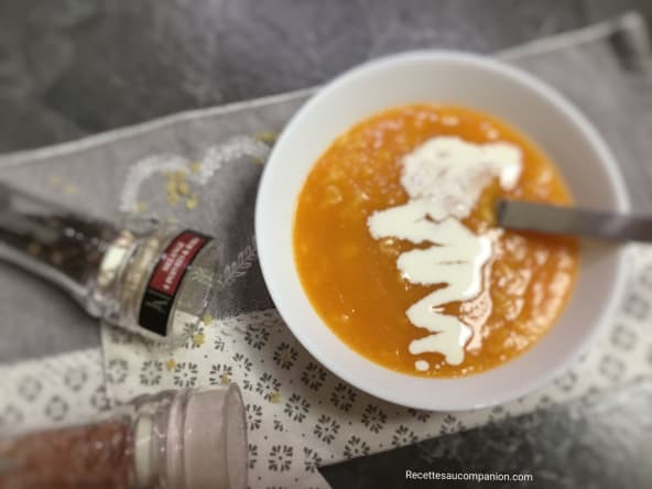 Mouliné de pommes de terre carottes vermicelles et sa touche de crème