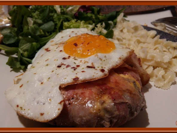 Steak haché au cheddar et lard
