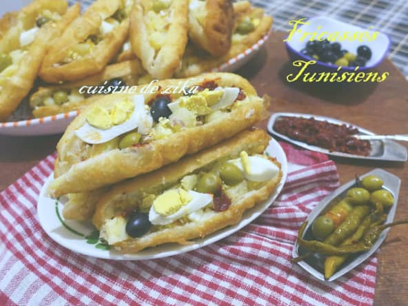 FRICASSÉS- SANWICHS DE LA STREET FOOD TUNISIENNE