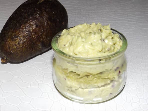 Guacamole de pieds de brocolis