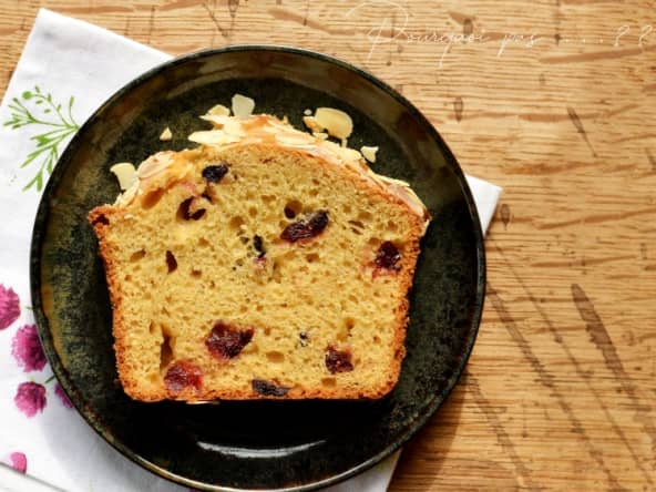 Cake compote de coings, canneberges
