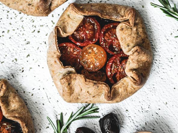 Tartelettes tapenade et tomates cerises