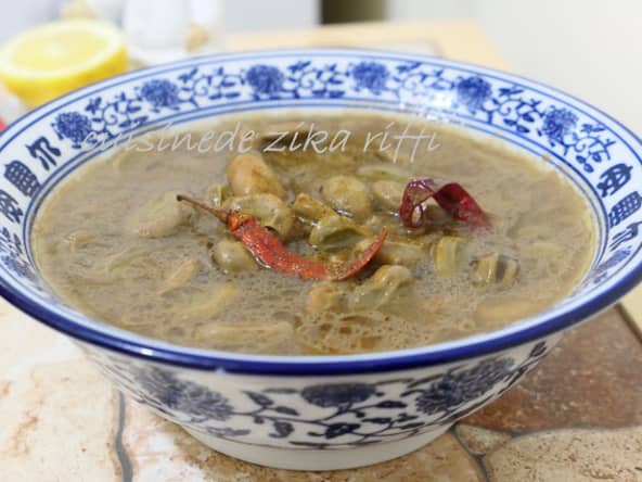 Soupe de fèves fraîches au cumin