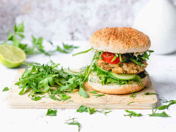 Burger de poisson avec sauce tartare