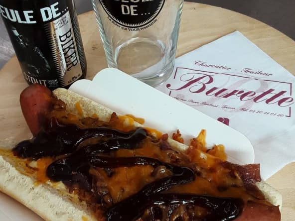 Hot-Dog et son confit d'oignon maison
