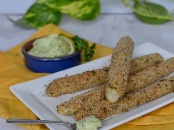 Asperges panées et crème verte aux oeufs
