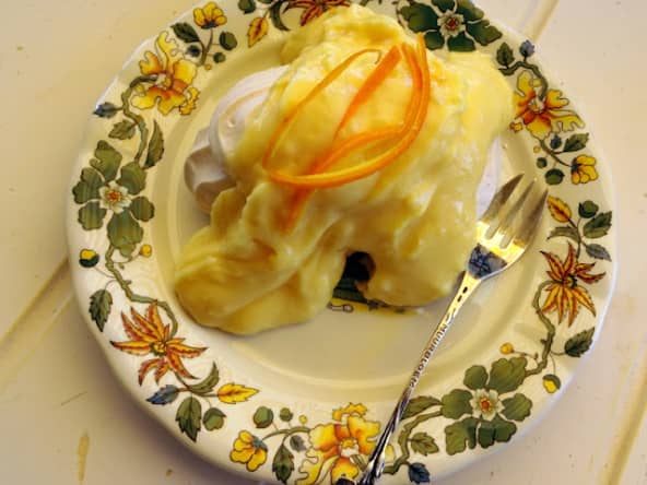 Crème d'oranges sur meringue