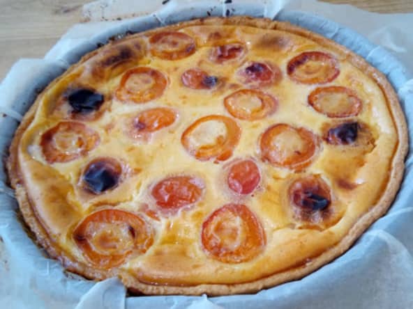 La tarte au flan à l'abricot