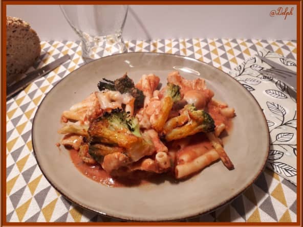 Gratin de macaroni au poulet et au brocoli