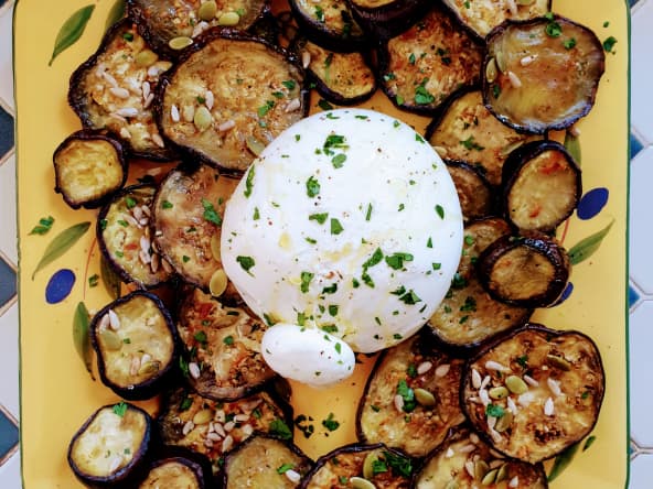 Aubergines rôties et burrata