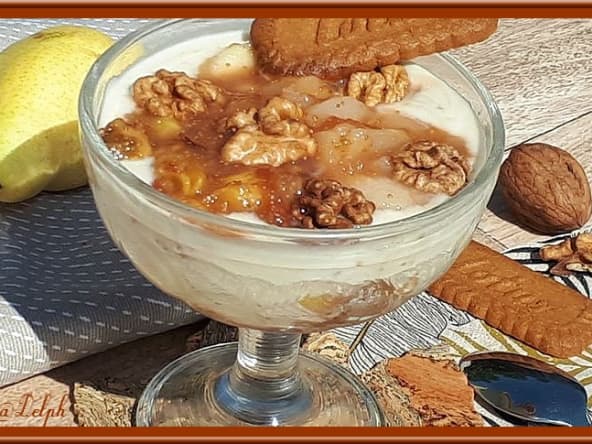 Verrine de poire, figues, yaourt et noix