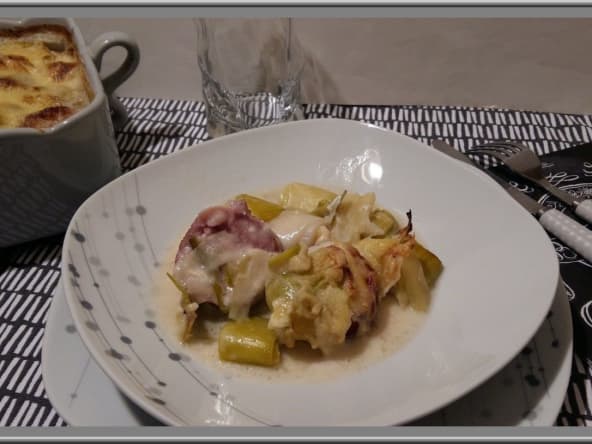Gratin de poireaux à la saucisse fumée