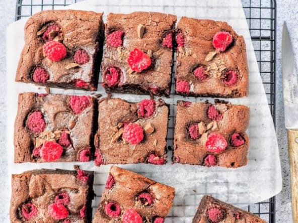 Brownie au chocolat et framboises