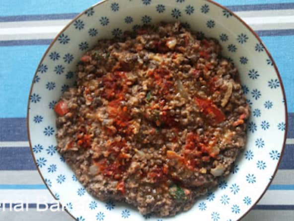 Ecrasé de lentilles à la tomate et au tahin d'Ottolenghi