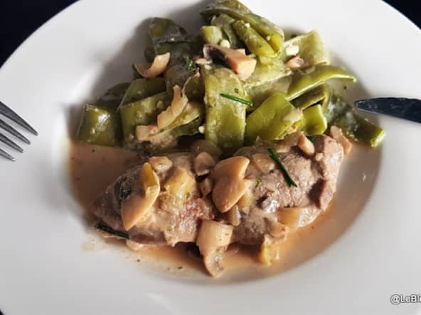 Sot-l'y-laisse de dinde à la crème et aux champignons