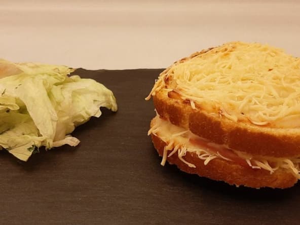 Croque-monsieur gruyère, jambon et béchamel