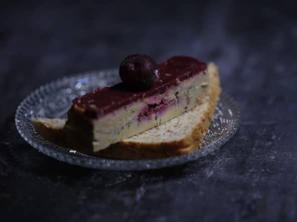 Terrine de foie gras aux griottes