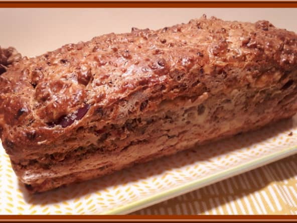 Cake au bacon, moutarde à l’ancienne et Comté