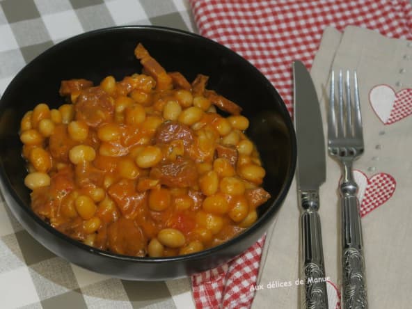 Haricots coco au chorizo, poivron et poitrine fumée à la sauce tomate crémeuse