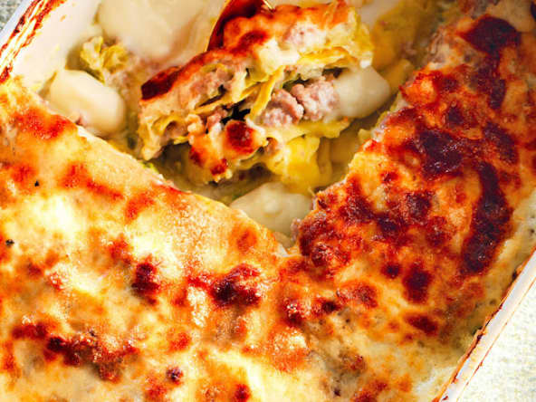 Lasagne au chou vert et ragoût de saucisse pour 10 personnes