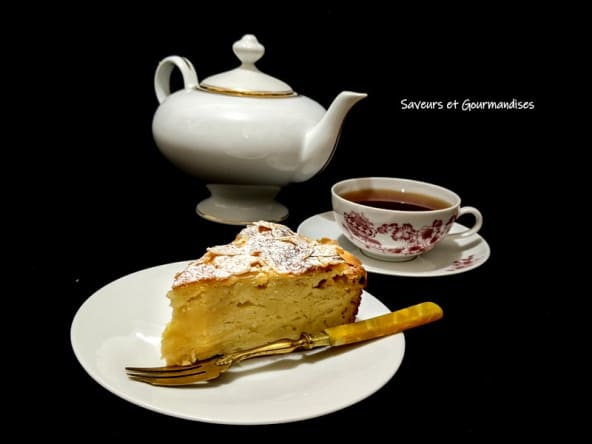 Gâteau aux pommes, mascarpone et amandes