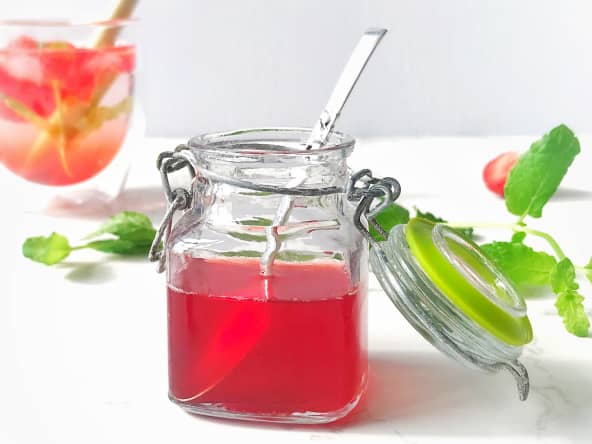 Sirop de fraises fruité et peu sucré